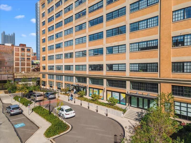 Cozysuites Lavish 1Br, Downtown Піттсбург Екстер'єр фото